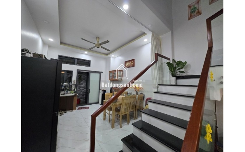 Bán nhà 4 tầng, 62m², 4PN, 5WC, 6.7 tỷ, Tam Bình, Thủ Đức