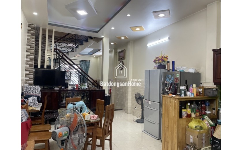Bán nhà trong ngõ Lê Thị Hoa, Bình Chiểu, Thủ Đức. 71m2, 3 tầng, 3PN. Sổ hồng, giá 6,05  tỷ. LH: 0933125879