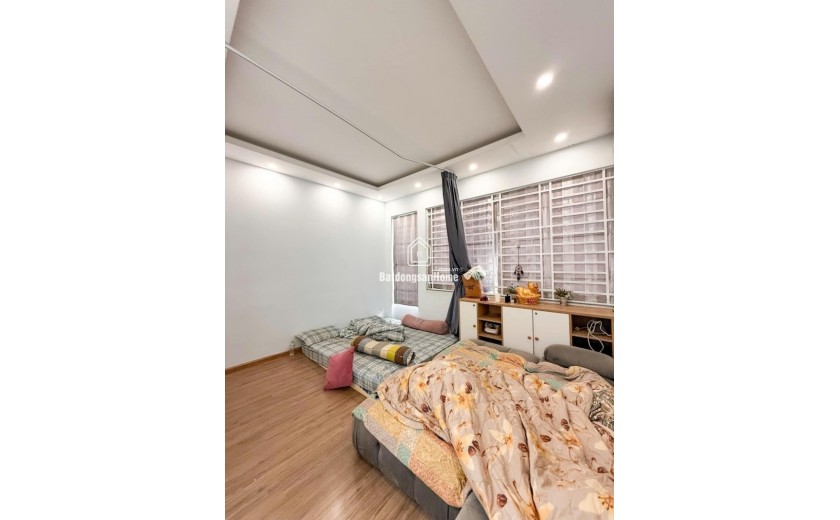 Bán nhà ngõ Q.2, An Khánh, đường Số 8. DT 50m2, 2 tầng, 2PN. Sổ hồng chính chủ, giá 9.9 tỷ. LH: 0933125879