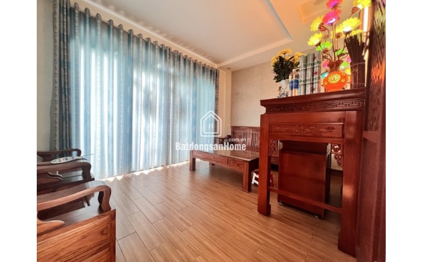 Bán nhà trong ngõ Đặng Văn Bi, Thủ Đức. DT 71m2, 3 tầng, 3PN. Sổ hồng, giá 6.9 tỷ. LH: 0933125879