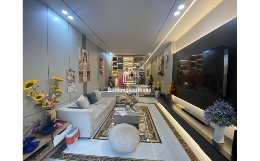 Bán nhà 3 tầng, 4PN, 5WC, 68m², 8.15  tỷ, Q.9, sổ hồng