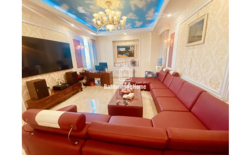 Bán nhà mặt phố Trương Văn Hải, Q.9, DT 135m2, 5 tầng, 6PN, SH, giá 20.99 tỷ. LH: 0933125879