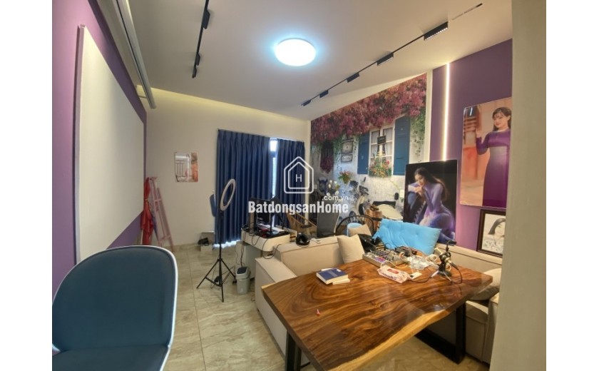 Bán nhà 3 tầng, 4PN, 5WC, 68m², 8.15  tỷ, Q.9, sổ hồng