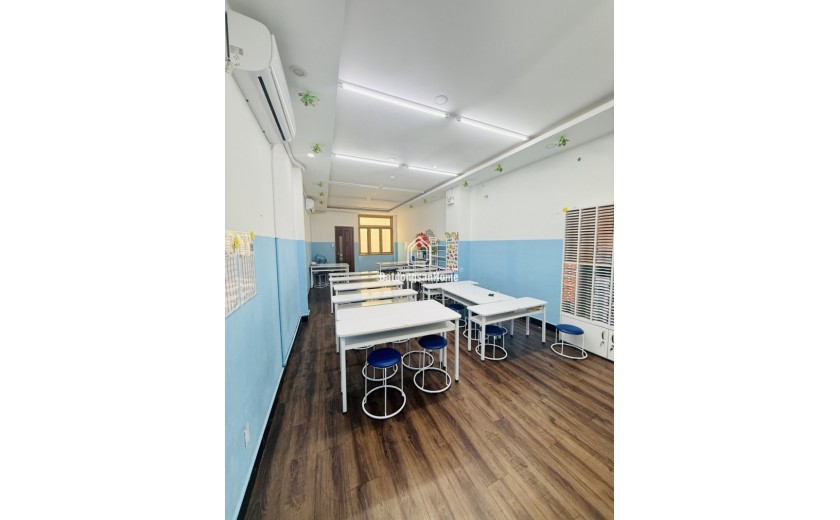 Bán nhà MTKD Văn Phòng – 4 tầng – Đường Nguyễn Sơn – 20,9 tỷ