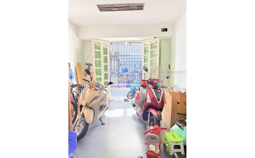Bán  nhà 53m2 - Hẻm xe hơi Đường Nguyễn Ngọc Nhựt - Tân Phú