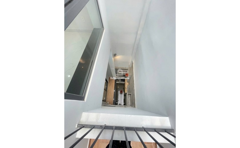 Bán nhà riêng 100m2 - Hẻm xe tải 8m Đường Trịnh Đình Trọng, Tân Phú
