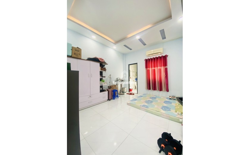 Bán nhà mặt phố 91m² - MTKD Đường Vườn Lài, Q. Tân Phú - 3PN - 14,4 tỷ