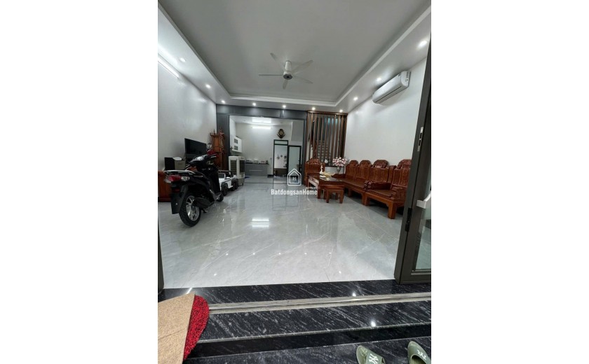 Chủ bán nhanh trong tháng để chuyển đi nước ngoài định cư, nhà bồ xuyên nhỉnh 3 tỷ