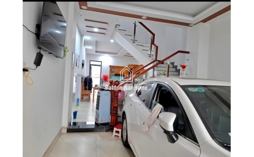 Bán nhà ngõ 9 Trường Thọ, Thủ Đức. 75m2, 3 tầng, 3PN, SH. Giá 6.85  tỷ. LH: 0933125879