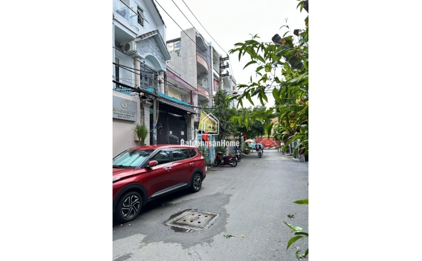 Bán gấp -Hẻm 10m- Nguyễn Xí, BT - 100m2 ( 5x20 ) - 2 tầng -3 PN - Tiện xây mới - VPCT- CHDV