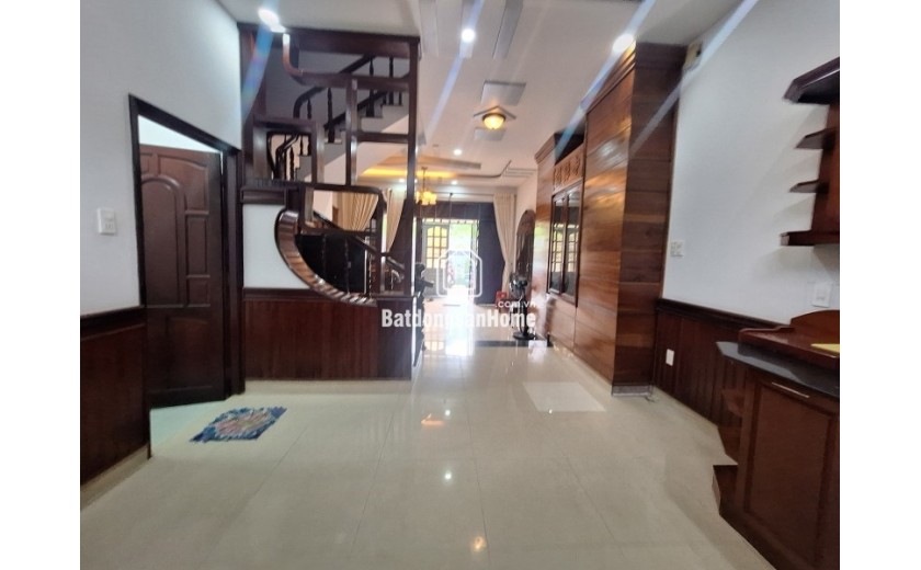 Bán nhà Đỗ Xuân Hợp, Q.9, Phước Long B. 60m2, 3 tầng, 4PN. Sổ hồng, 7.2 tỷ. LH: 0933125879