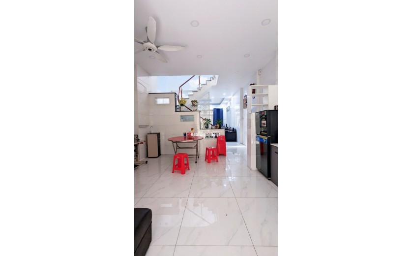 Bán nhà 4 tầng 96m², Tam Bình, Thủ Đức, 7.9 tỷ, sổ hồng