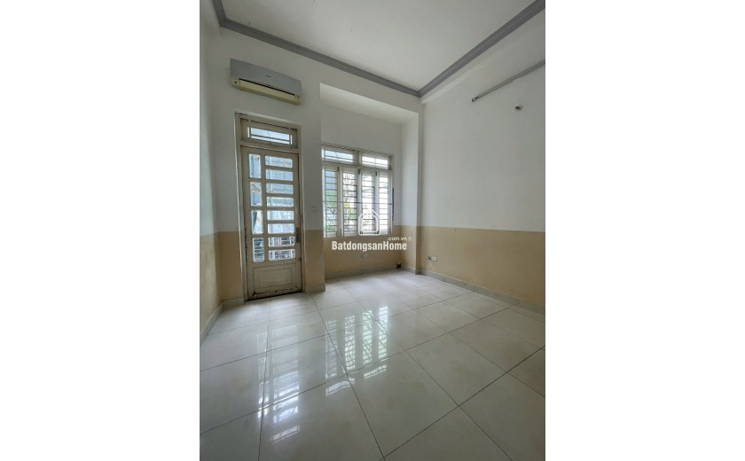 CHO THUÊ NHÀ 2  MẶT TIỀN - PHAN VĂN TRỊ- GÒ VẤP - DT 320 M2 - GIÁ 40 TR/THÁNG.