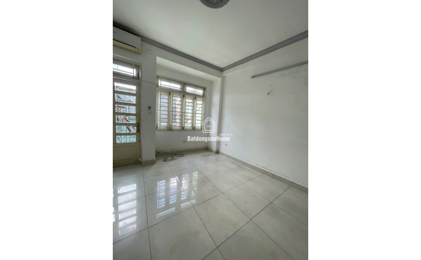 CHO THUÊ NHÀ 2  MẶT TIỀN - PHAN VĂN TRỊ- GÒ VẤP - DT 320 M2 - GIÁ 40 TR/THÁNG.