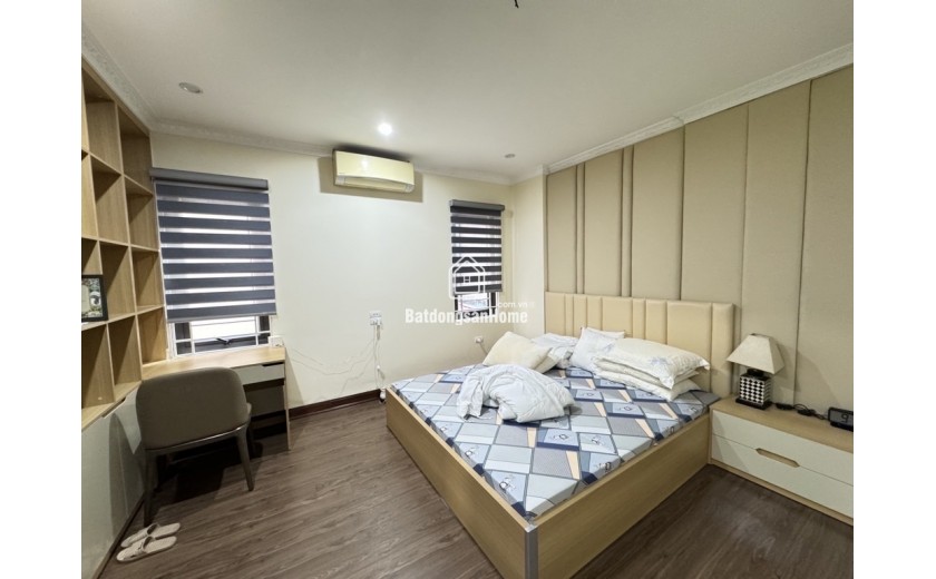 BÁN NHÀ 5 TẦNG – GẦN PHỐ NGUYỄN VĂN CỪ – TRUNG TÂM QUẬN LONG BIÊN – DIỆN TÍCH 55M – GIÁ CHỈ HƠN 14 TỶ