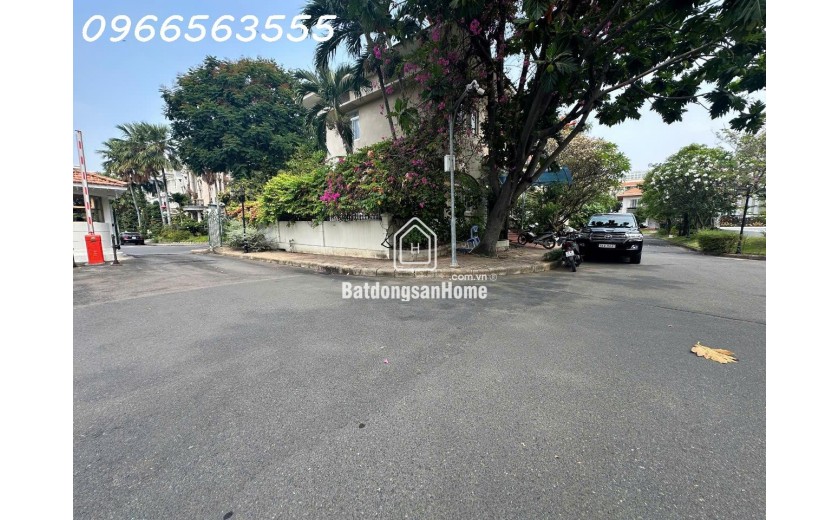 Cần bán biệt thự đơn lập - Phú gia , Phú Mỹ Hưng - Hướng Nam 367M2 - 280tr/m2