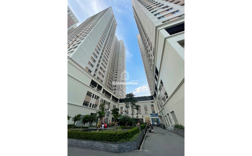 Bán Shophouse 4 tầng giá 8 tỷ  cạnh Trung Tâm triển lãm Vin Cổ Loa O931711838