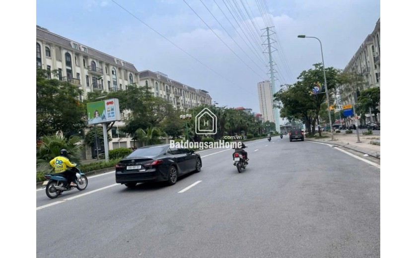 Chính chủ cần bán gấp shophouse dự án

Himlam Vạn phúc, phố Tố Hữu,Kinh doanh sầm uất.

Giá 30.x tỷ