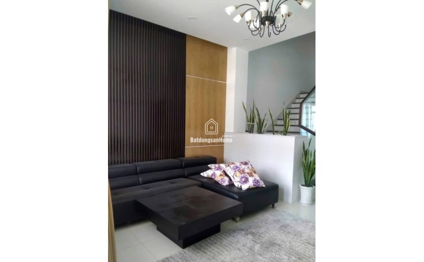 Bán nhà mặt phố Q.9, 115m², 3 tầng, 8.7 tỷ, sổ hồng