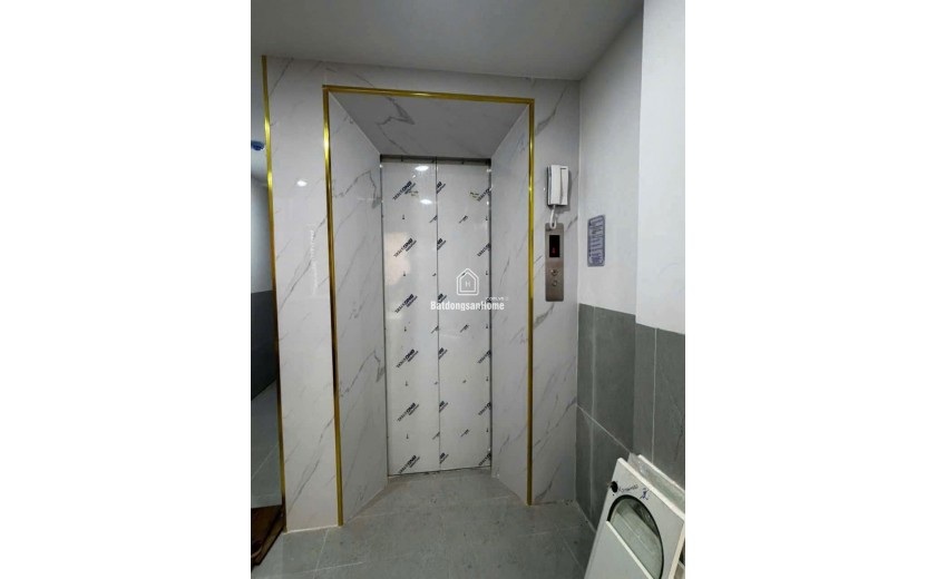 TÒA CHDV DT 80 TR  - GẦN SÂN BAY - 5 TẦNG THANG MÁY - 90M2 ( 5.6X15 M ) - 16 PHÒNG- - NỞ HẬU - PHÁP LÝ CHUẨN