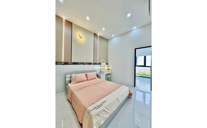 HẺM XE HƠI, NH 6,5X10M X 2 TÂNG, NGUYỄN VĂN KHỐI P.9 CHỈ 5 TY XX