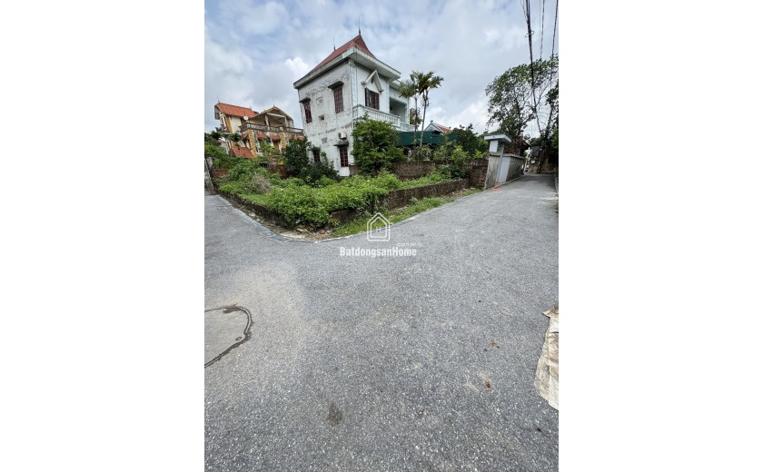 Lộc Hà – Đông Anh  42m² đất vuông vắn – Ô tô ngủ trong nhà . Gía nhỉnh 4 tỷ