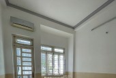 CHO THUÊ NHÀ 2  MẶT TIỀN - PHAN VĂN TRỊ- GÒ VẤP - DT 320 M2 - GIÁ 40 TR/THÁNG.