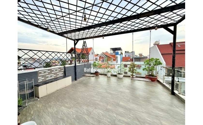 Bán nhà Tô Ngọc Vân, Linh Đông, Thủ Đức. 80m2, 4 tầng, 4PN, SH, 9.35  tỷ. LH: 0933125879
