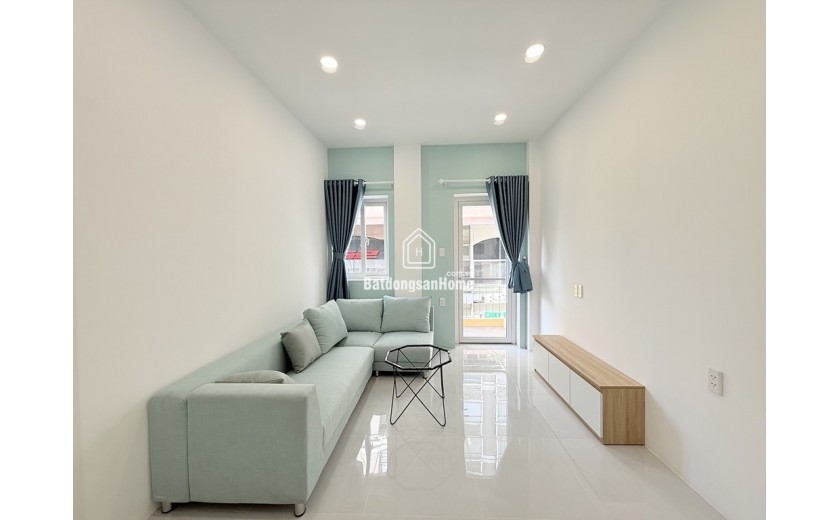 Bán chung cư Lý Thường Kiệt, Q.11 gần Thiên Phước 40m2 chỉ 2ty5 , tặng nội thất