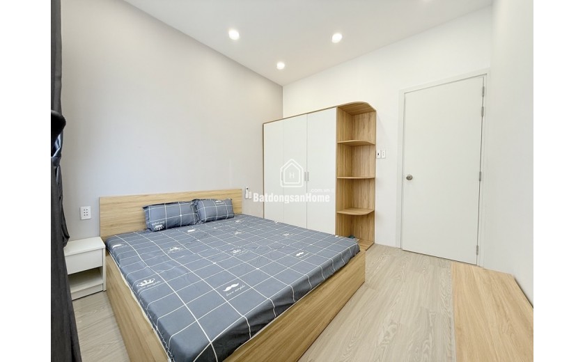 Bán chung cư Lý Thường Kiệt, Q.11 gần Thiên Phước 40m2 chỉ 2ty5 , tặng nội thất