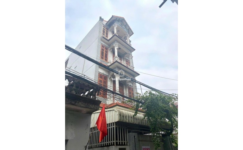 BÁN NHÀ 4 TẦNG, 68M2, MT5,2M, Ô TÔ ĐỖ CỬA NGÔ GIA TỰ, LONG BIÊN.