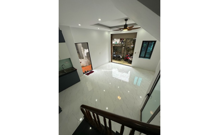 Sở hữu nhà Đa Sỹ, lô góc 5 tầng mới, gần sân bóng, bể bơi Đa Sỹ. Giá chỉ 5 tỷ
