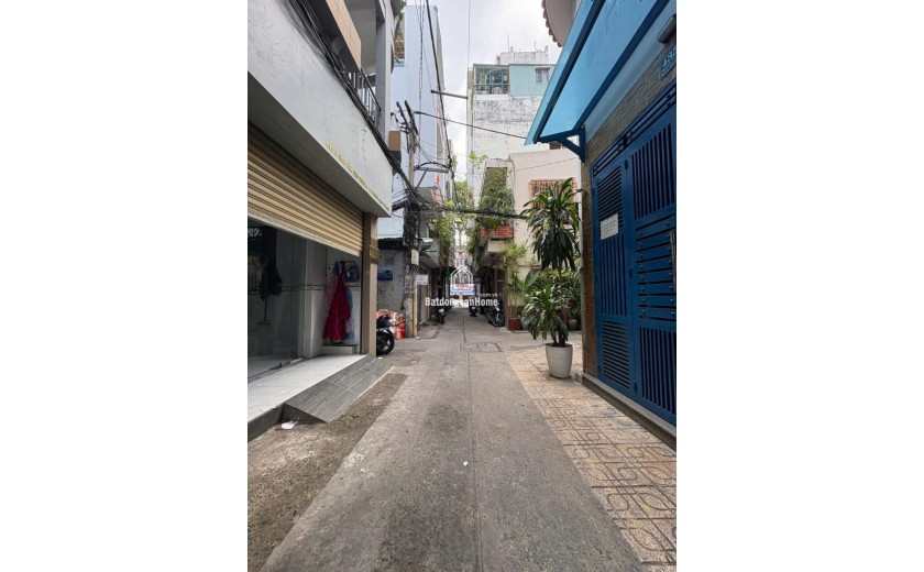 !! (4X13m)Hẻm thông, Ôtô đổ cửa, sát Mặt Tiền Nguyễn Tri Phương Quận 10_3 Tầng  10.3 Tỷ