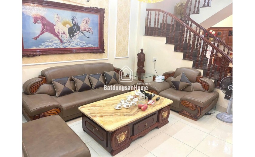BÁN NHÀ 4 TẦNG  68M2, Ô TÔ ĐÕ CỬA NGÔ GIA TỰ, LONG BIÊN