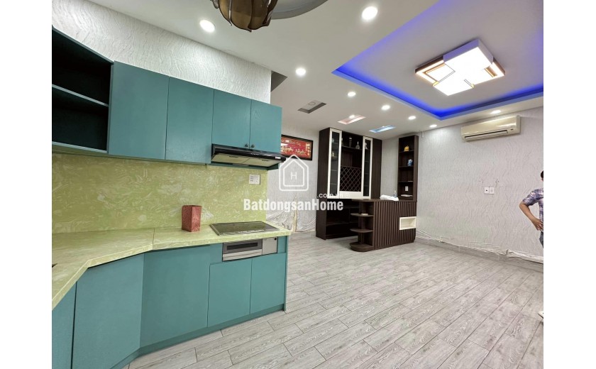 NHÀ MẶT PHỐ NGÔ GIA TỰ – 5 TẦNG KINH DOANH SẦM UẤT