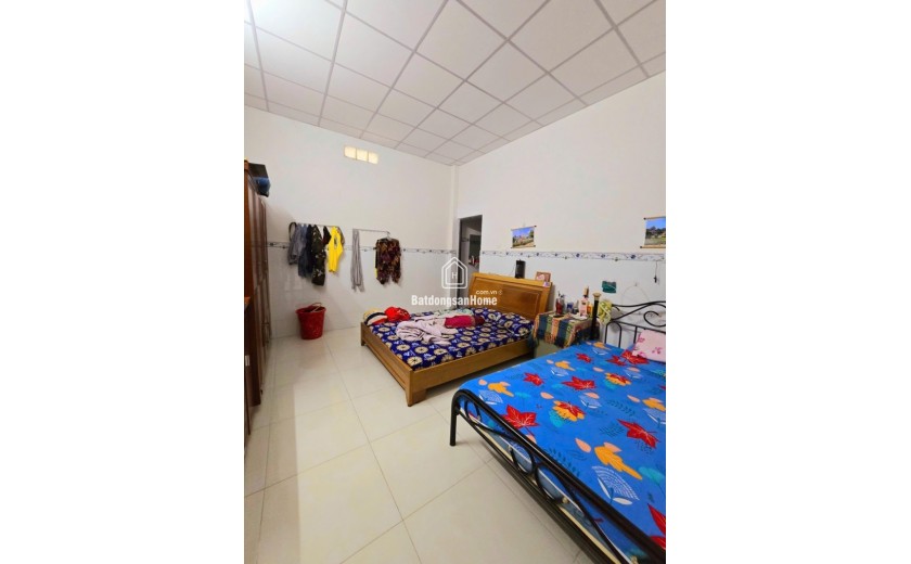 Bán nhà mặt phố Q.9, Long Phước, đường Số 10. DT 232m2, 3.35  tỷ, sổ đỏ, LH: 0933125879