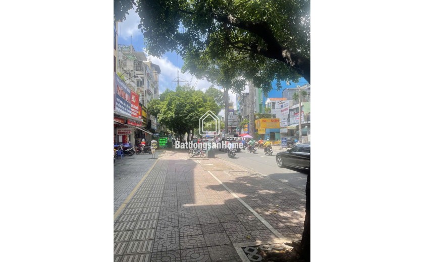**(4.5x15) vuông vức_Nhỉnh 23Tỷ Sở hữu ngay Nhà MTKD sầm uất Hùng Vương Q5, 4Tầng BTCT
