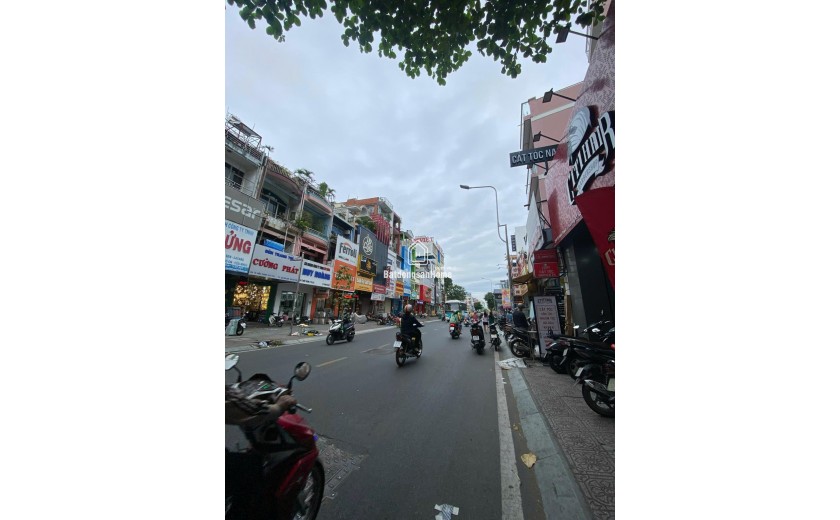 **27 Tỷ Hơn-Sở Hữu Ngay Nhà MTKD Tô Hiến Thành 4Tầng 4X20m_Vuông vức Khai Thác.50tr/th