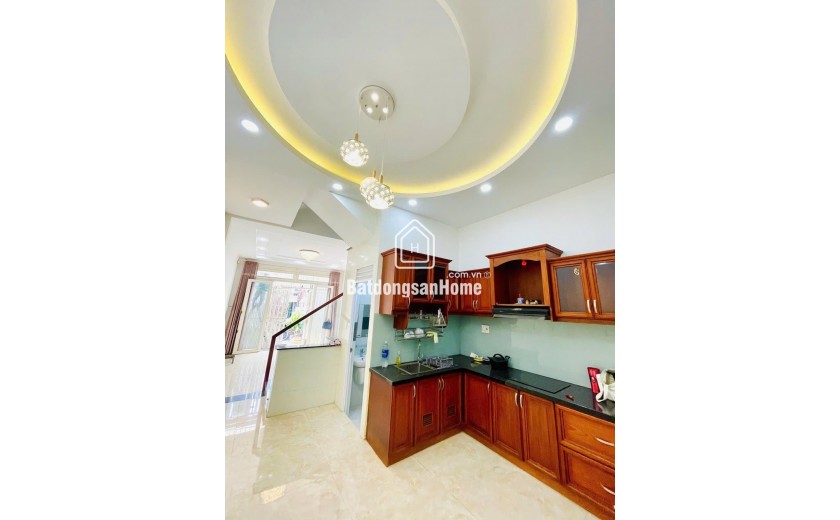 !! NHỈNH 8 TỶ_ HHX mới đẹp Gần Mặt Tiền Nguyễn Biểu P. Chợ Quán Q 5 SHR (4.2X13) 4 Tầng