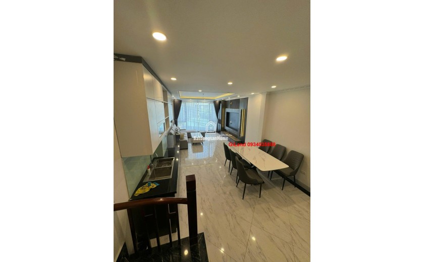 Bán nhà 6 tầng Nguyễn Văn Linh – Long Biên nở hậu,  40/45m²,