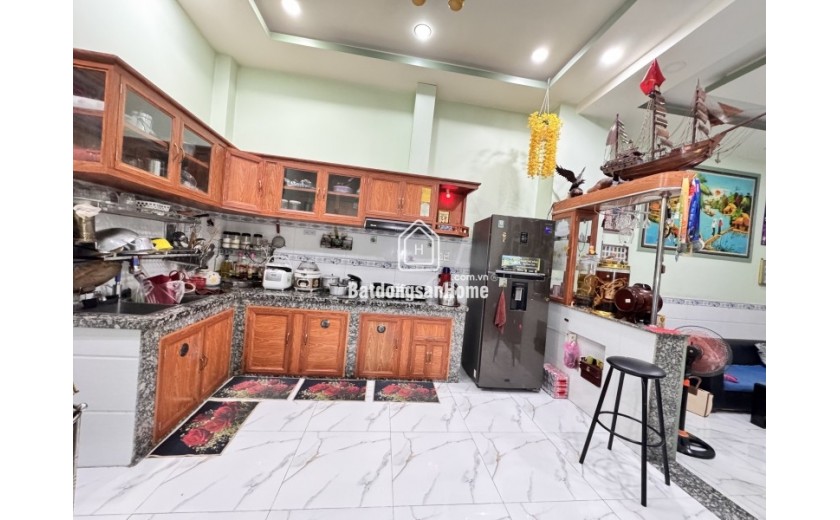 Bán nhà 3 tầng hẻm Số 8 Linh Xuân, Thủ Đức. 54m2, 4 PN, SH, 4.6 tỷ. LH: 0933125879
