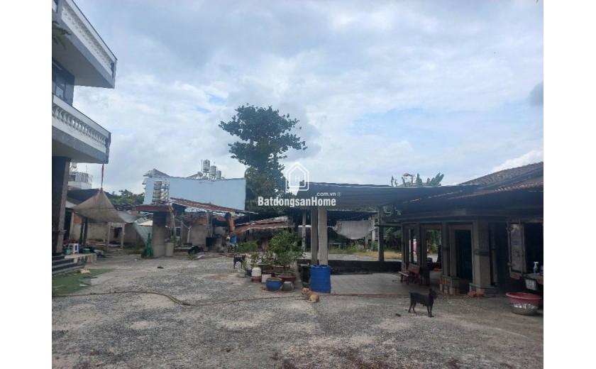, Lê Thị Hà,Hóc Môn 1000m2, 3 tầng, 4PN, SH, nhỉnh 16 tỷ