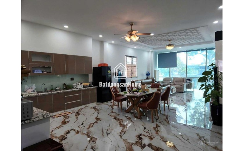 ** Bán Tòa Nhà Mặt Tiền NGÔ GIA TỰ Quận 10-7 X 29-6 Tầng có thang máy, chỉ 48Tỷ Nhỉnh