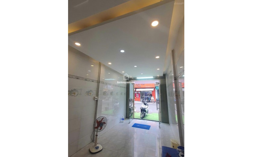 * Bán Nhà Mặt Tiền KD Sầm Uất Cao Đạt Gần Trần Hưng Đạo Q5 Mới Đẹp 3 Tầng 9 Tỷ Nhỉnh