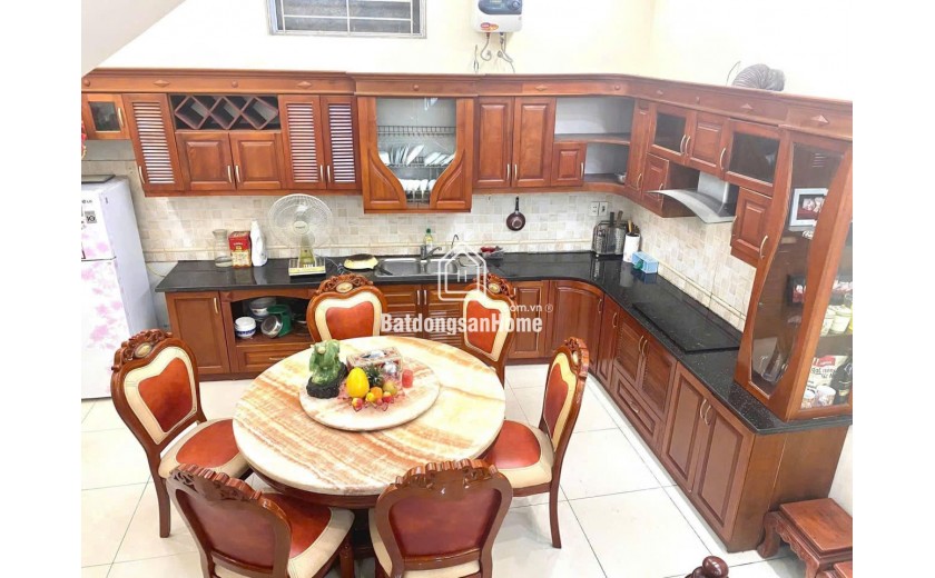 BÁN NHÀ 4 TẦNG  68M2, Ô TÔ ĐÕ CỬA NGÔ GIA TỰ, LONG BIÊN
