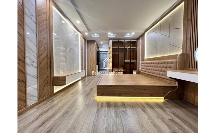 SIÊU PHẨM THẠCH BÀN – LONG BIÊN  
 46m² – 6 TẦNG – THANG MÁY – Ô TÔ ĐỖ CỬA  CHỈ HƠN 7 TỶ – NHÀ MỚI ĐẸP NGÂY NGẤT