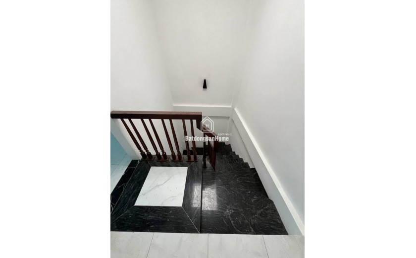 BÁN NHÀ ĐẸP 45M, NGỌC THUỴ- LONG BIÊN - 4 NGỦ ĐỦ CÔNG NĂNG 
- 10M RA Ô TÔ TRÁNH - Ô TÔ ĐỖ CỬA - KINH DOANH - THOÁNG TRƯỚC SAU.