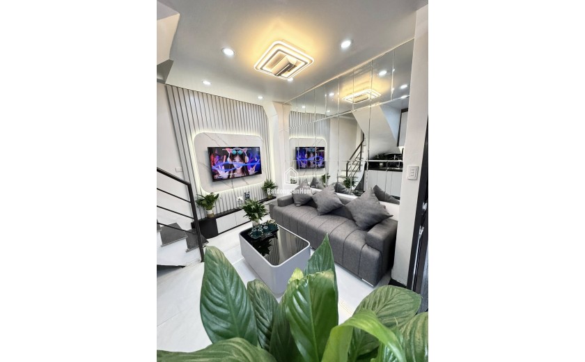 La Thành – Đống Đa – 26m² – 5 tầng – mặt ngõ thông – 5.75 tỷ