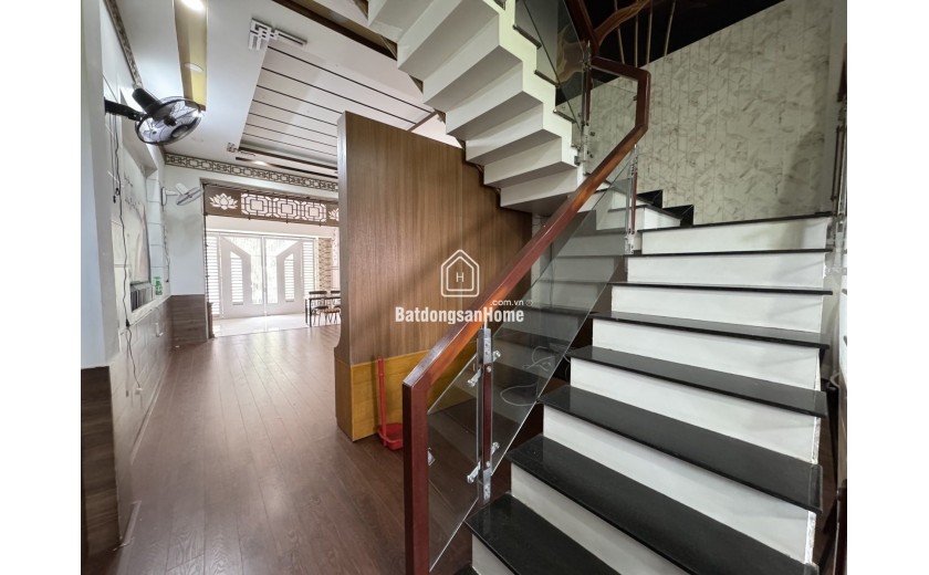 NHÀ 4 TẦNG THIẾT KẾ SANG TRỌNG 72M2 - HẺM 6M OTO VÀO TẬN NHÀ - THỚI AN, QUẬN 12. GIÁ RẺ CHỈ 5.X TỶ.