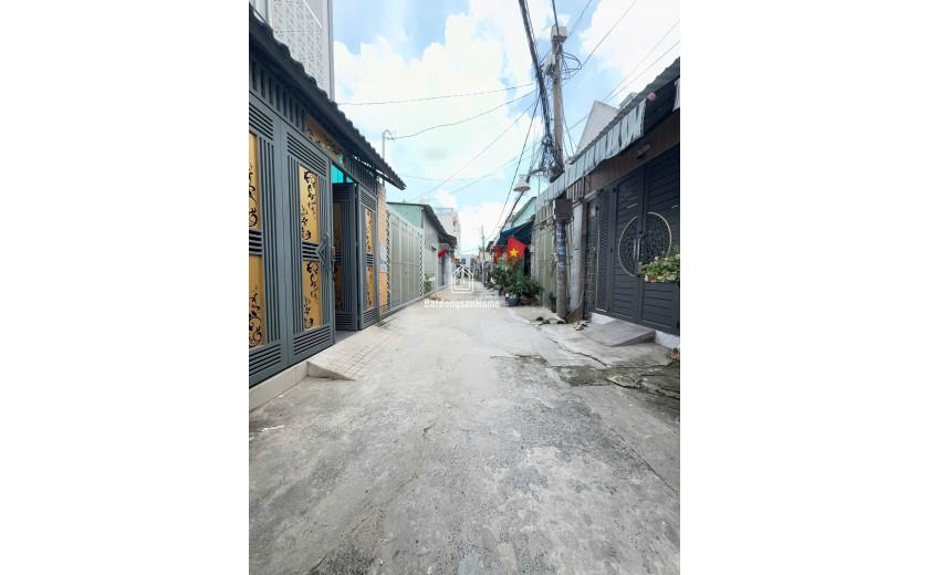 NHÀ 4 TẦNG BTCT MỚI ĐẸP LUNG LINH 60M2, NGAY BẾN XE BUÝT HIỆP THÀNH. QUẬN 12.